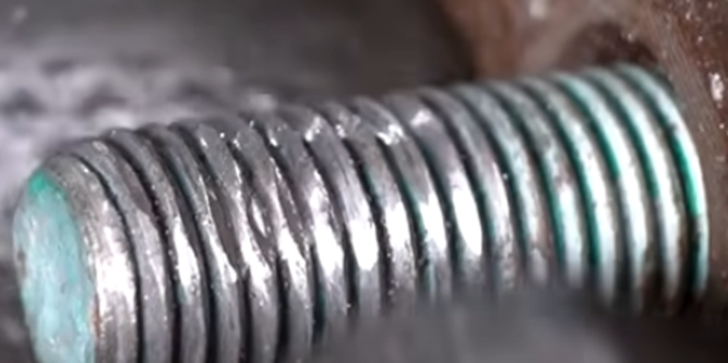 Common Problems and Solutions for Hydraulic Torque Wrenches A Stripped Bolt cannot be effectiely tightened not loosened